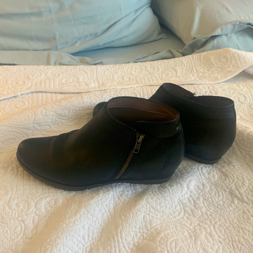 Dansko wedged bootie